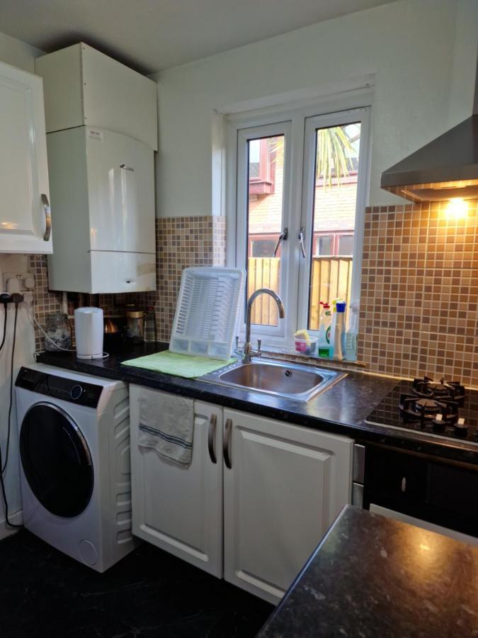Cozy Double Bedroom In Zone 1-2 Central לונדון מראה חיצוני תמונה