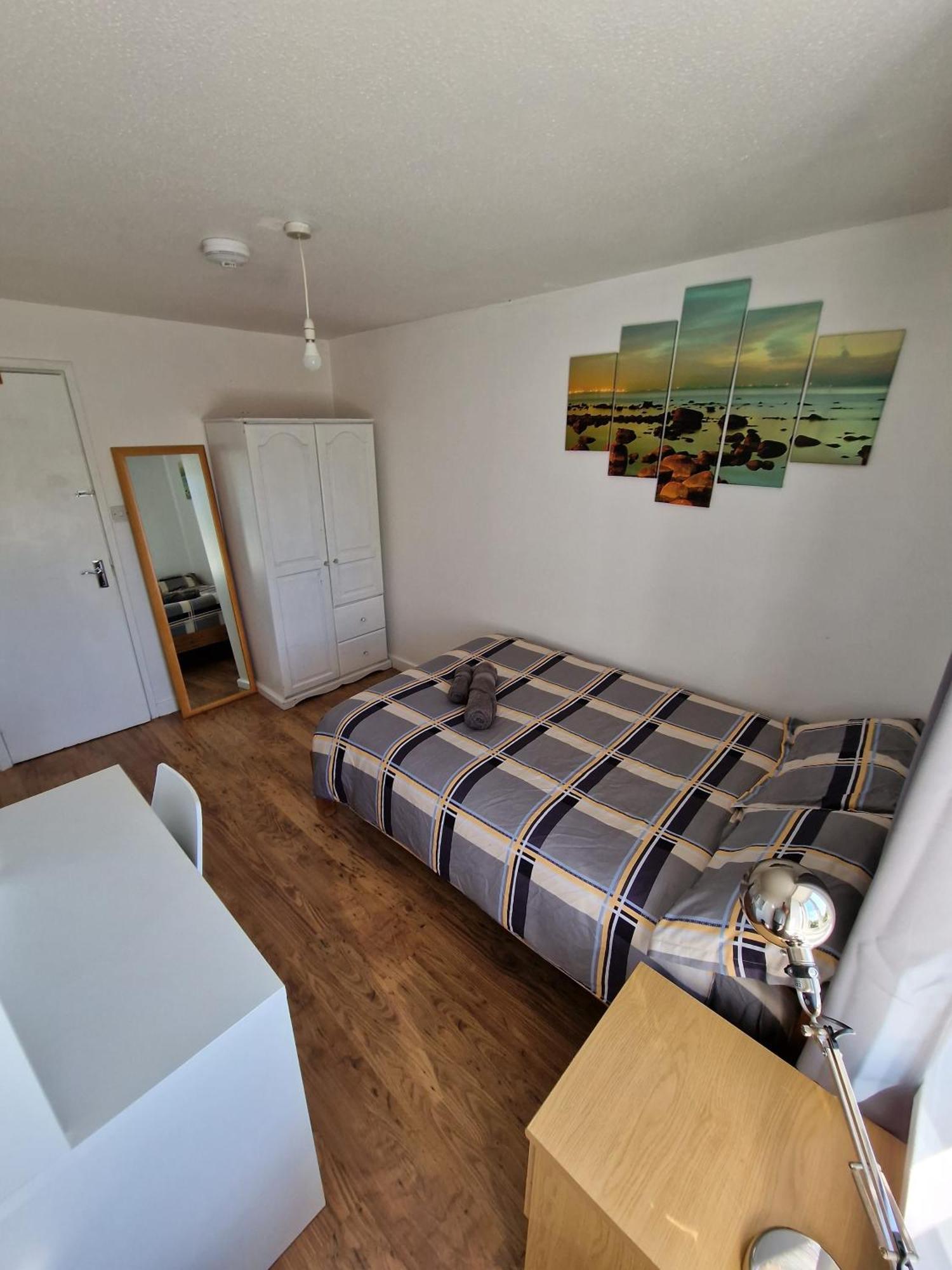 Cozy Double Bedroom In Zone 1-2 Central לונדון מראה חיצוני תמונה